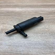 8377613   Headlight washer pump BMW 5 E39