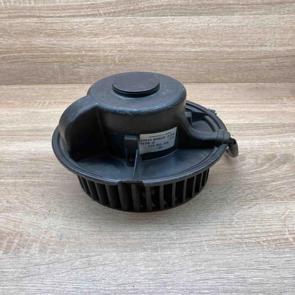 357819021   Heater fan/blower Volkswagen Transporter - Caravelle T4