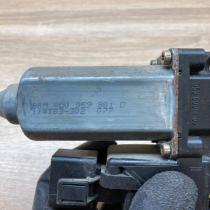 8D0959801D 113846 113  Front door window regulator motor Audi A4 S4 B5 8D