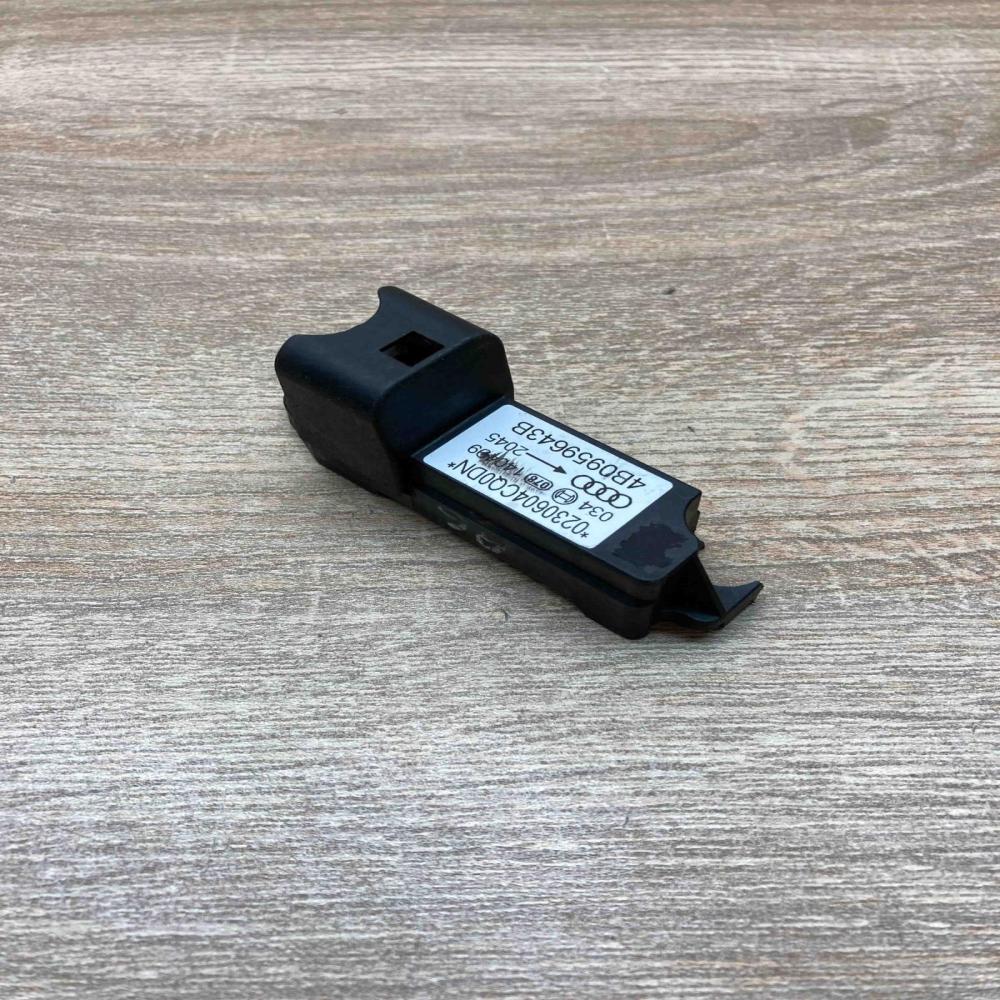 4B0959643B   Airbag deployment crash/impact sensor Audi A6 S6 C5 4B