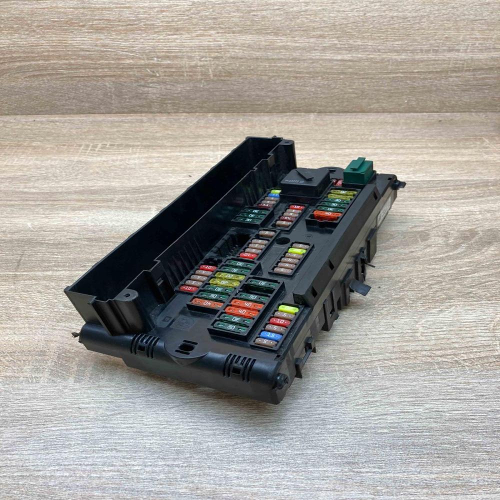 9252815 160612  Fuse module BMW 5 F10 F11