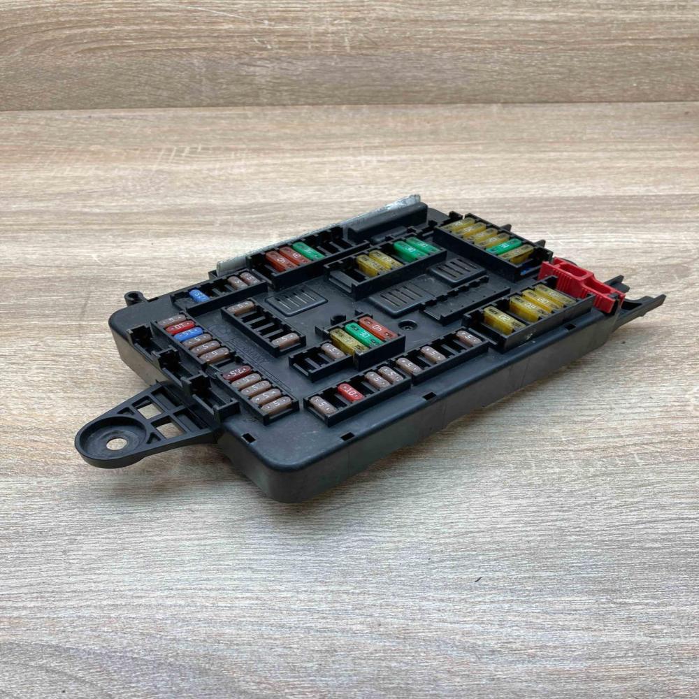 9389070 15112016  Fuse module BMW 3 F30 F35 F31