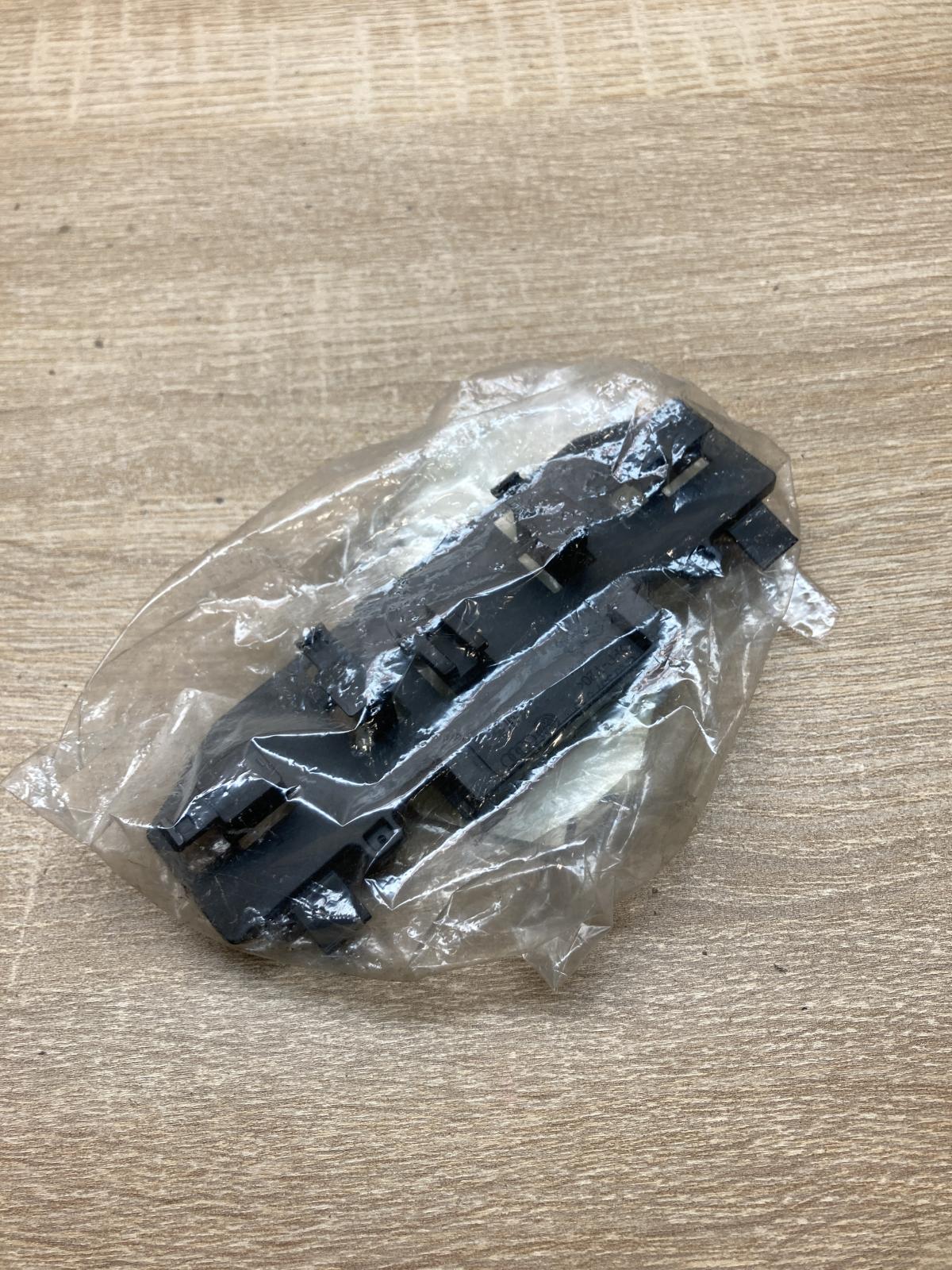 6R0721173   Clutch pedal Volkswagen Polo V 6R