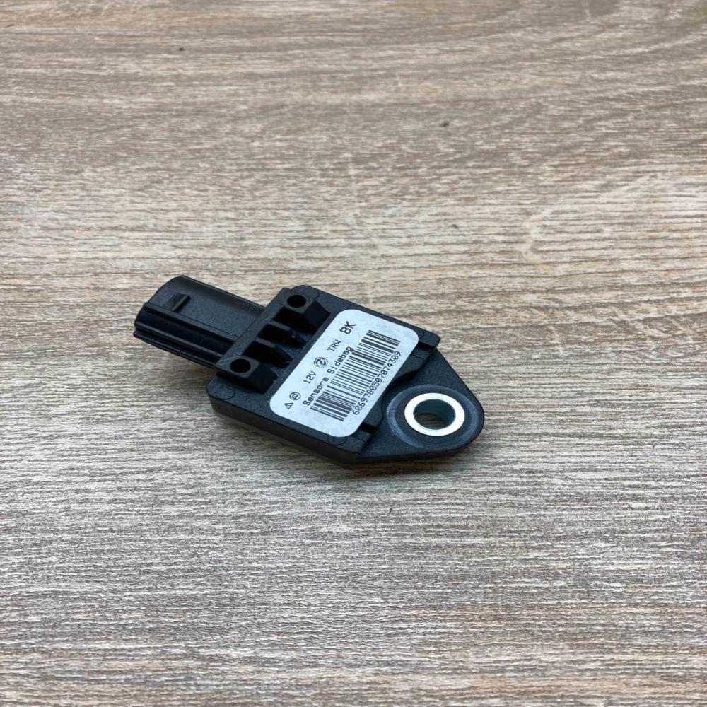 60697805 Used  Airbag deployment crash/impact sensor Alfa Romeo 159