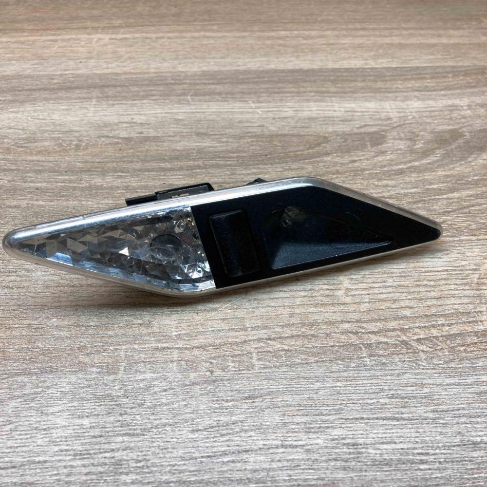 8375585  Left Rear seat light BMW 3 E46