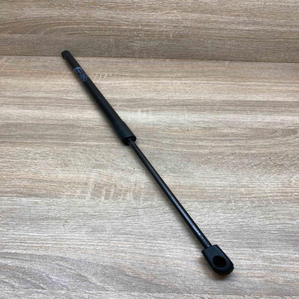 A1669802364   Tailgate strut Mercedes-Benz ML W166
