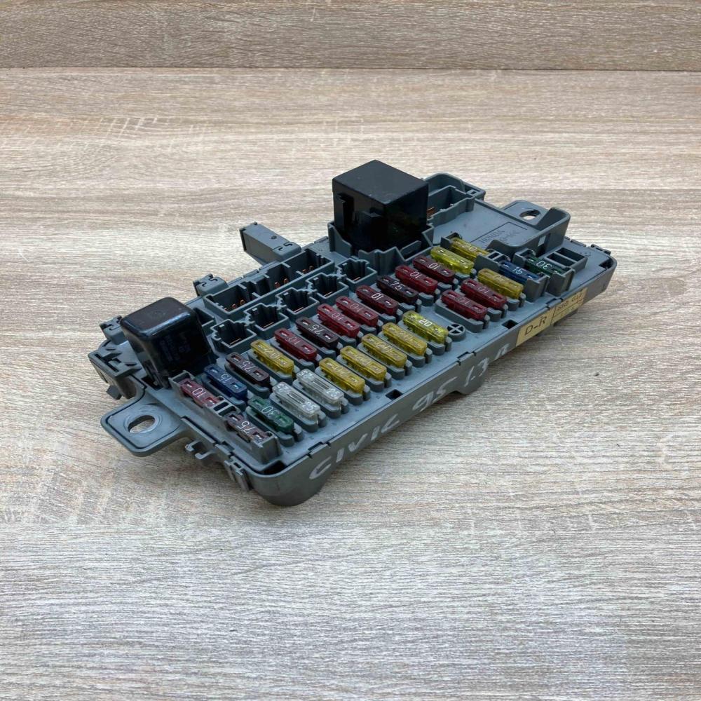 Honda Civic   Fuse module Honda Civic
