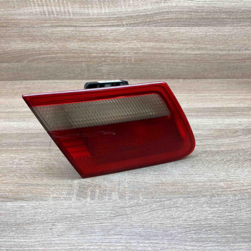 8368759 6907937  Tailgate rear/tail lights BMW 3 E46