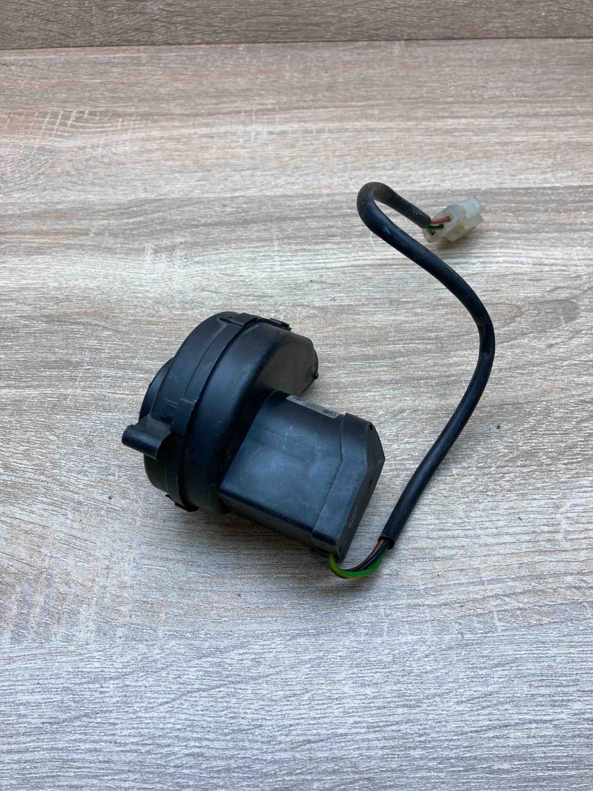 1745182 0130002831  Engine control unit/module fan BMW 5 E39