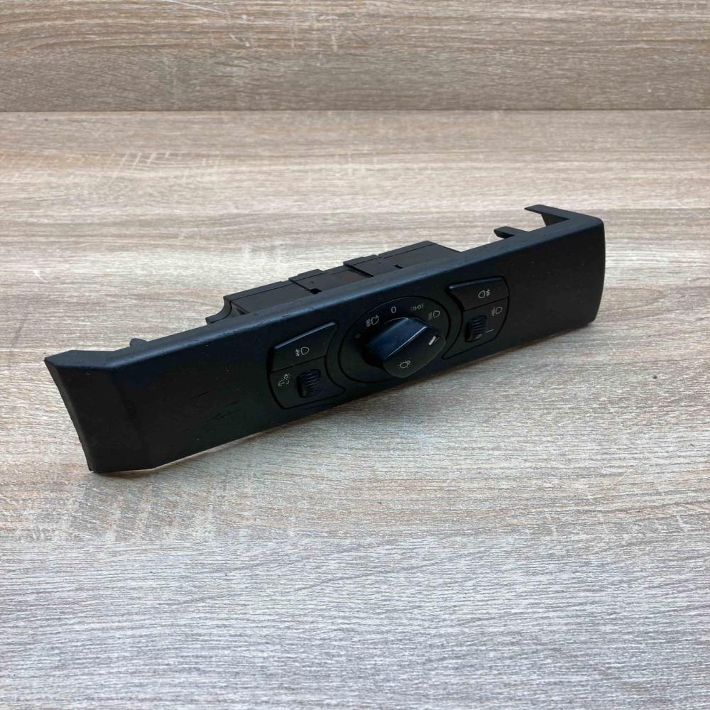 6953741 011221  Light switch BMW 5 E60 E61