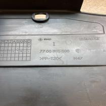 7700865606   Other exterior part Renault Megane I