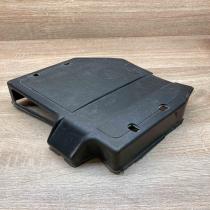 7700865606   Other exterior part Renault Megane I