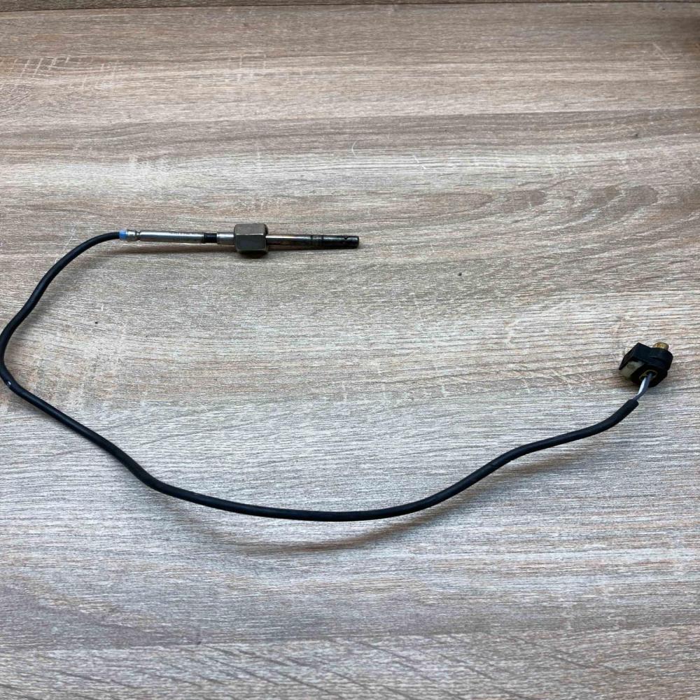 A0009053905   Exhaust gas temperature sensor Mercedes-Benz ML W166