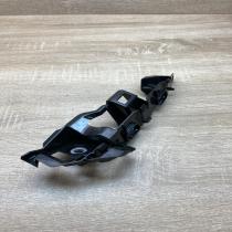 5G0807184A   Front bumper mounting bracket Volkswagen Golf VII