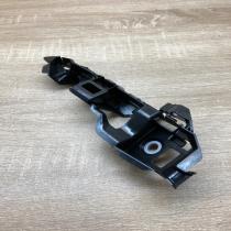 5G0807184A   Front bumper mounting bracket Volkswagen Golf VII