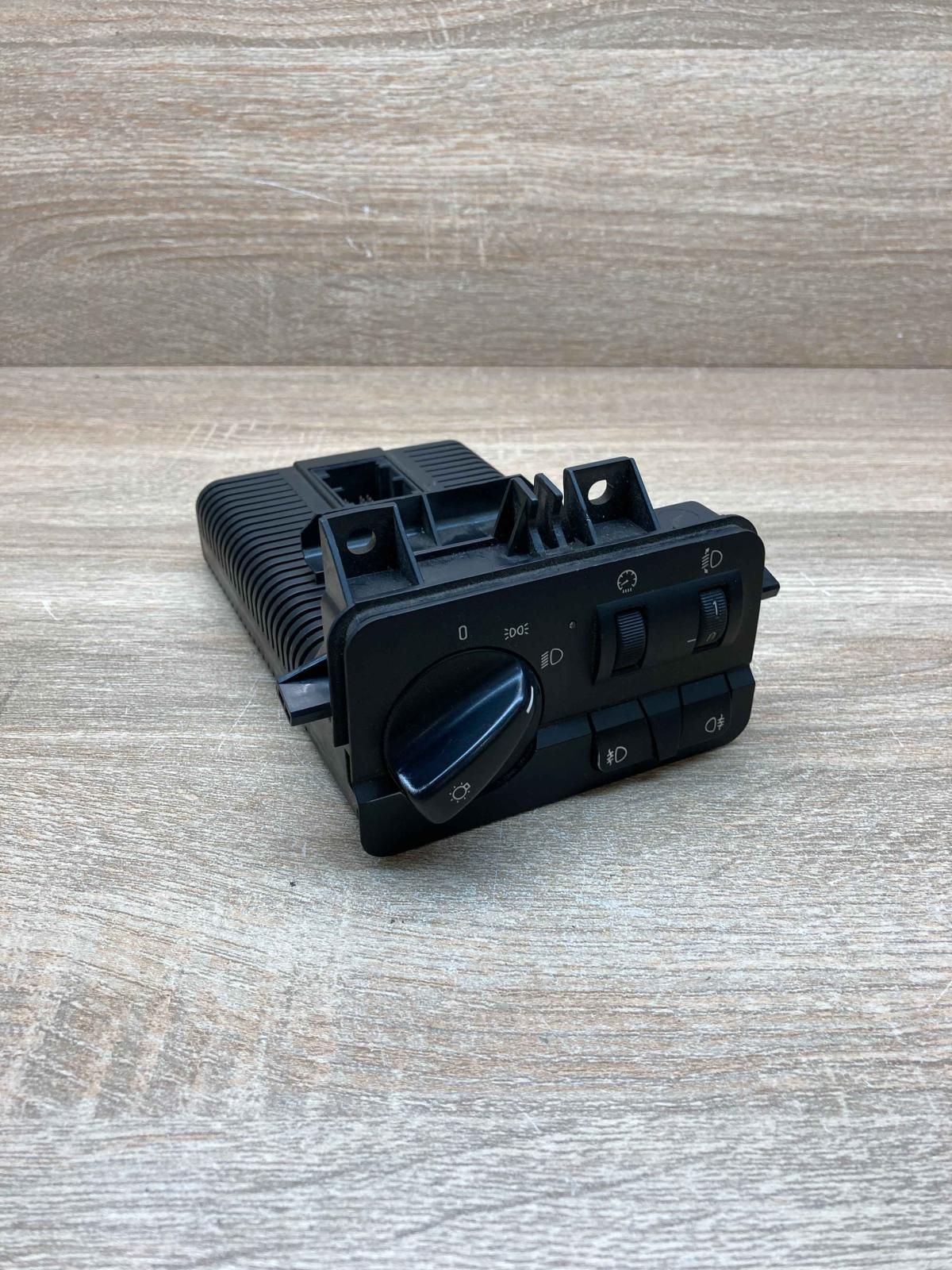 6907947 0116799  Light switch BMW 3 E46