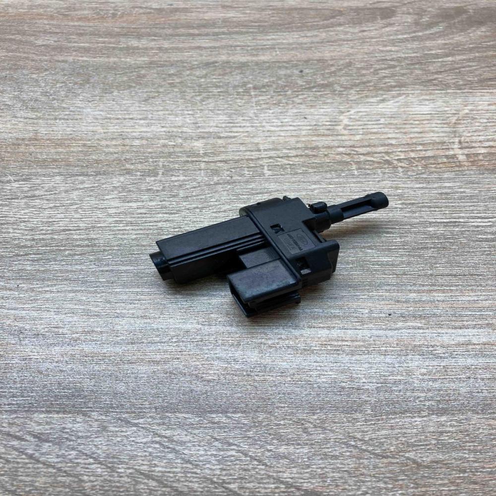 4M5T 7C534 AA   Brake pedal sensor switch Land Rover Freelander 2 - LR2