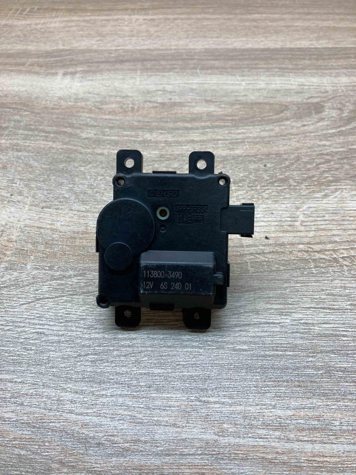 113800 3490 2S24D01  Air flap motor/actuator Subaru Outback (BS)