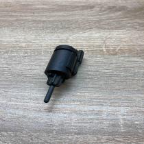3B0945511C 19322010  Brake pedal sensor switch Audi Q7 4L