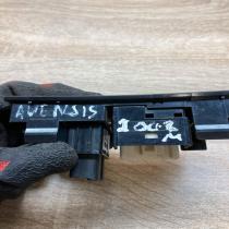84152 05050   Wing mirror switch Toyota Avensis T250