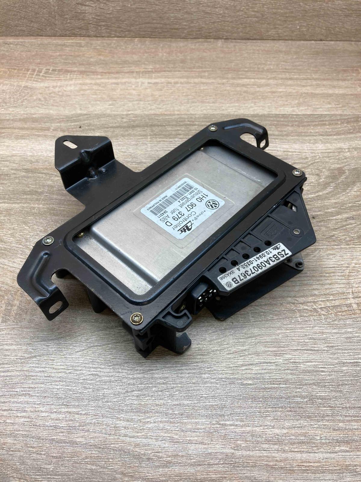 1H0907379D 100941 03224 Used ABS control unit/module Volkswagen PASSAT B4