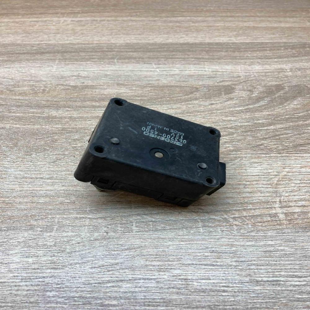 063700 4500   Air flap motor/actuator Honda Civic