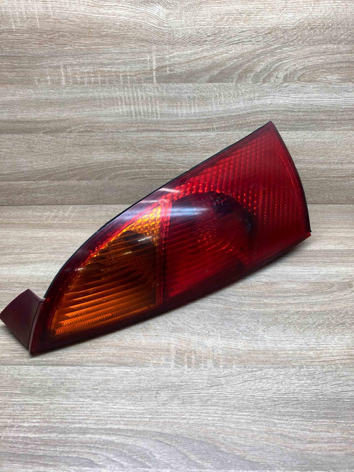 XS4X 13405   Rear/tail lights Ford Focus