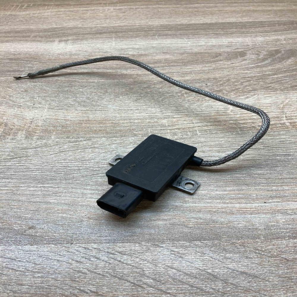 078919529F   Sensor Audi A6 S6 C4 4A