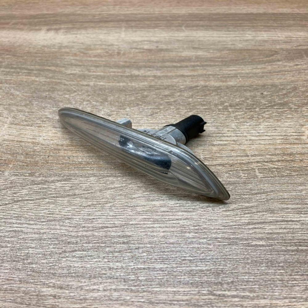6911372   Front fender indicator light BMW 3 E46
