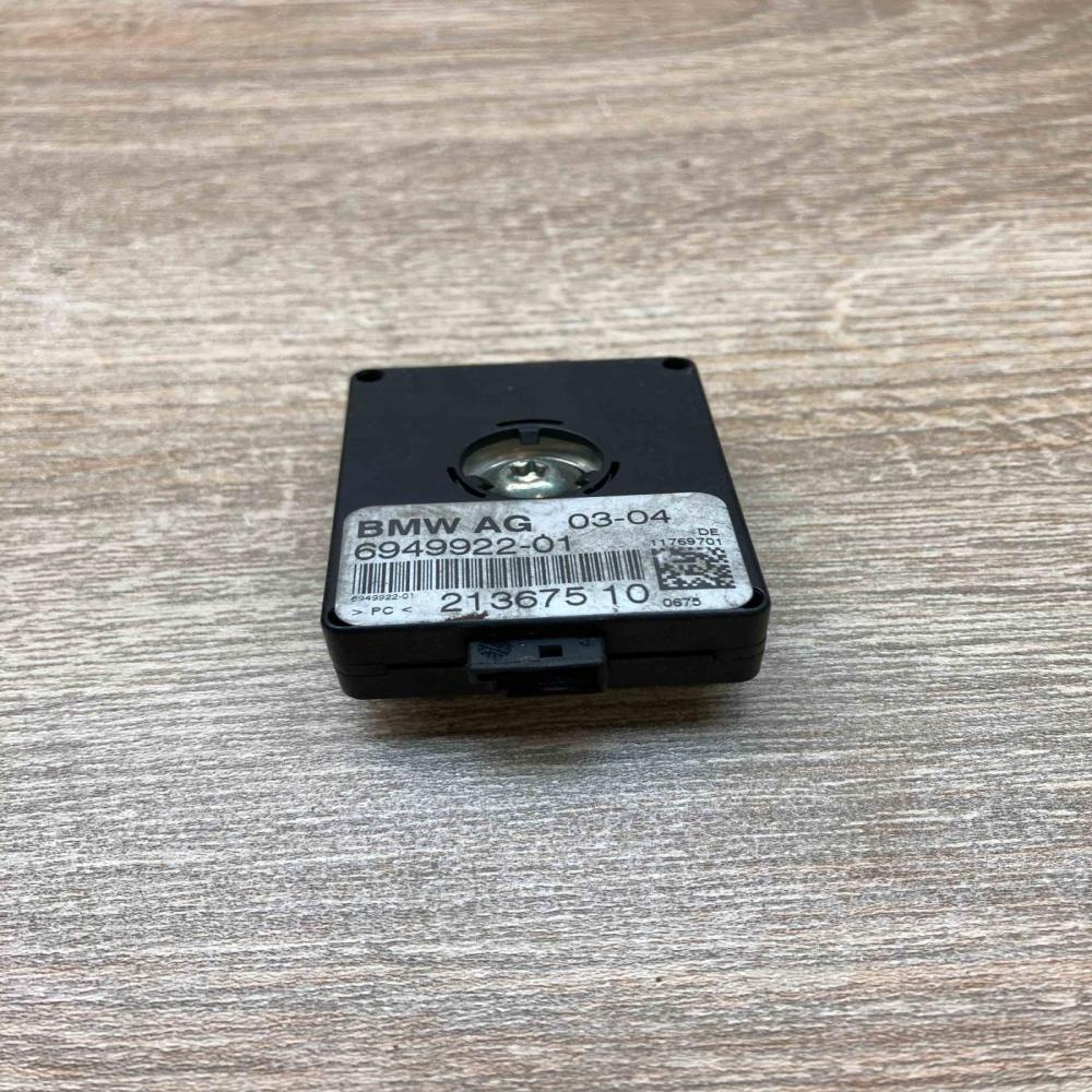6949922 213675 10  Aerial antenna amplifier BMW 5 E39