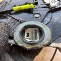 Y46C0713   Rear door lock Toyota Avensis T250