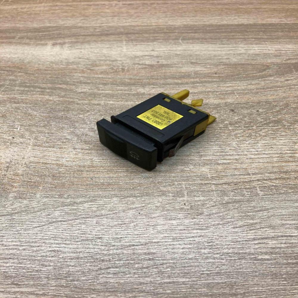4D0941563   Fog light switch Audi A4 S4 B5 8D