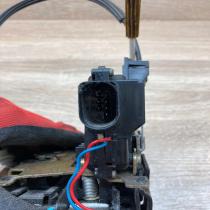 4B0839016B   Rear door lock Audi A6 S6 C5 4B