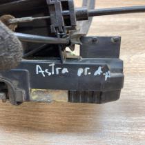 90561150  Front Right Front door lock Opel Astra G