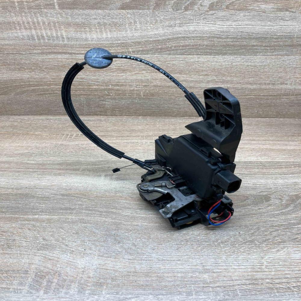 3B0837868 3B0839085  Front door lock Volkswagen PASSAT B5