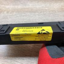 6933529 13580001  ESP (stability program) switch BMW 5 E60 E61