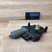 0130821784 1103005227  Rear door window regulator motor Audi A6 S6 C5 4B