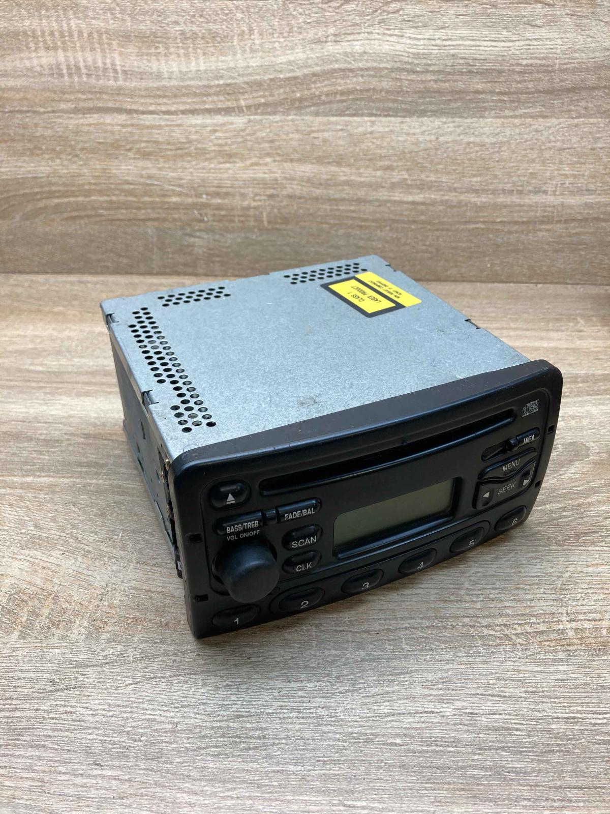 1S4F 18C838 BA   Radio/CD/DVD/GPS head unit Ford Focus