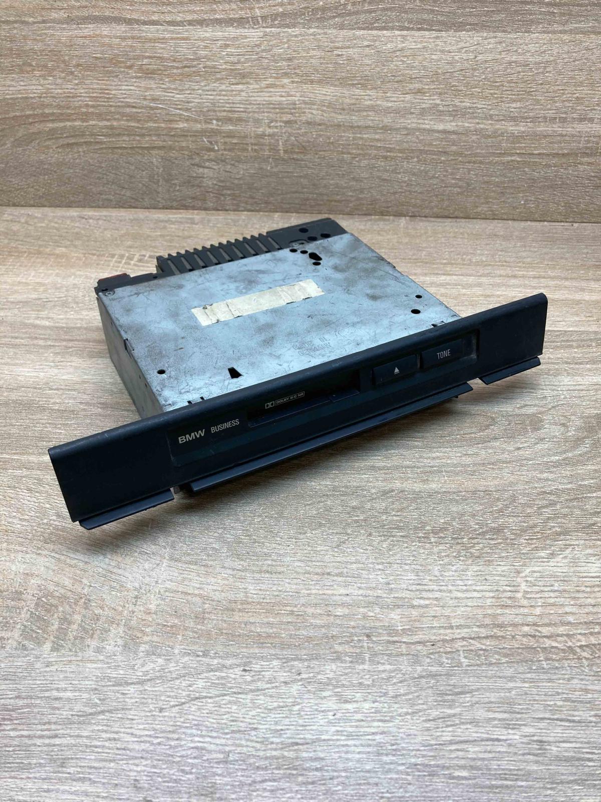 8377006   Radio/CD/DVD/GPS head unit BMW 5 E39