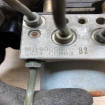MB4 2WDCH 5X19 1 MN193055  ABS Pump Mitsubishi Outlander