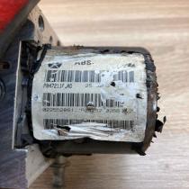 P04721106AD   ABS Pump Chrysler Pacifica