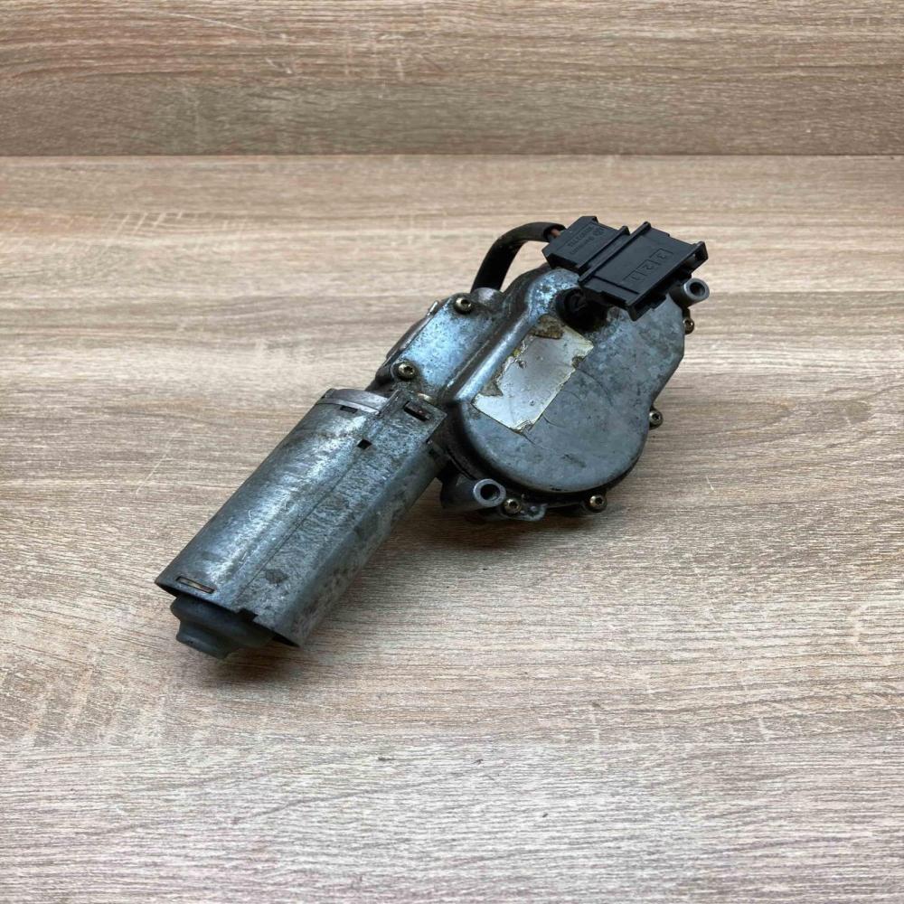 1397220313   Rear window wiper motor Volkswagen Golf III