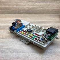 05044520 51919938  Fuse module Volvo C30