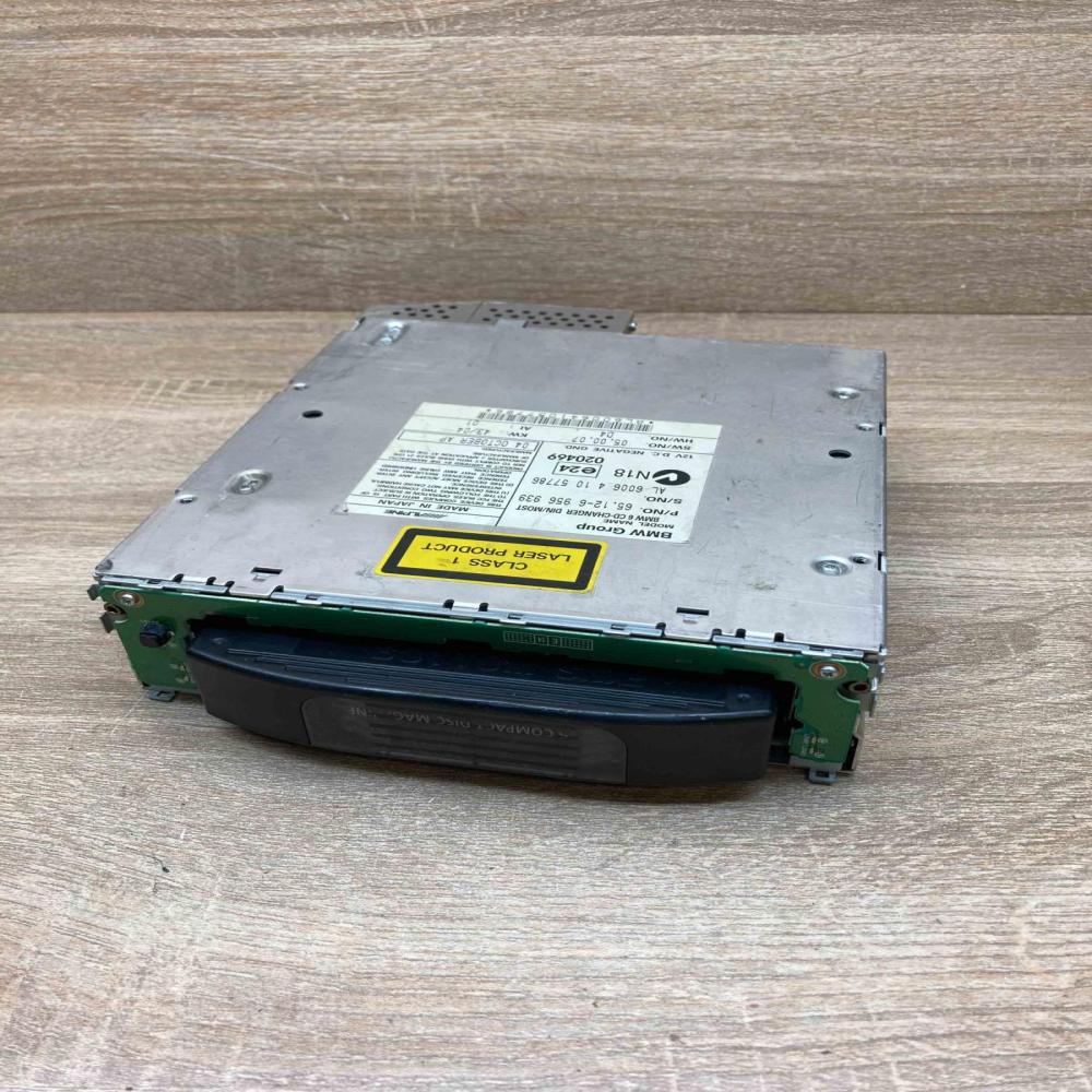 6956939   CD/DVD changer BMW 5 E60 E61