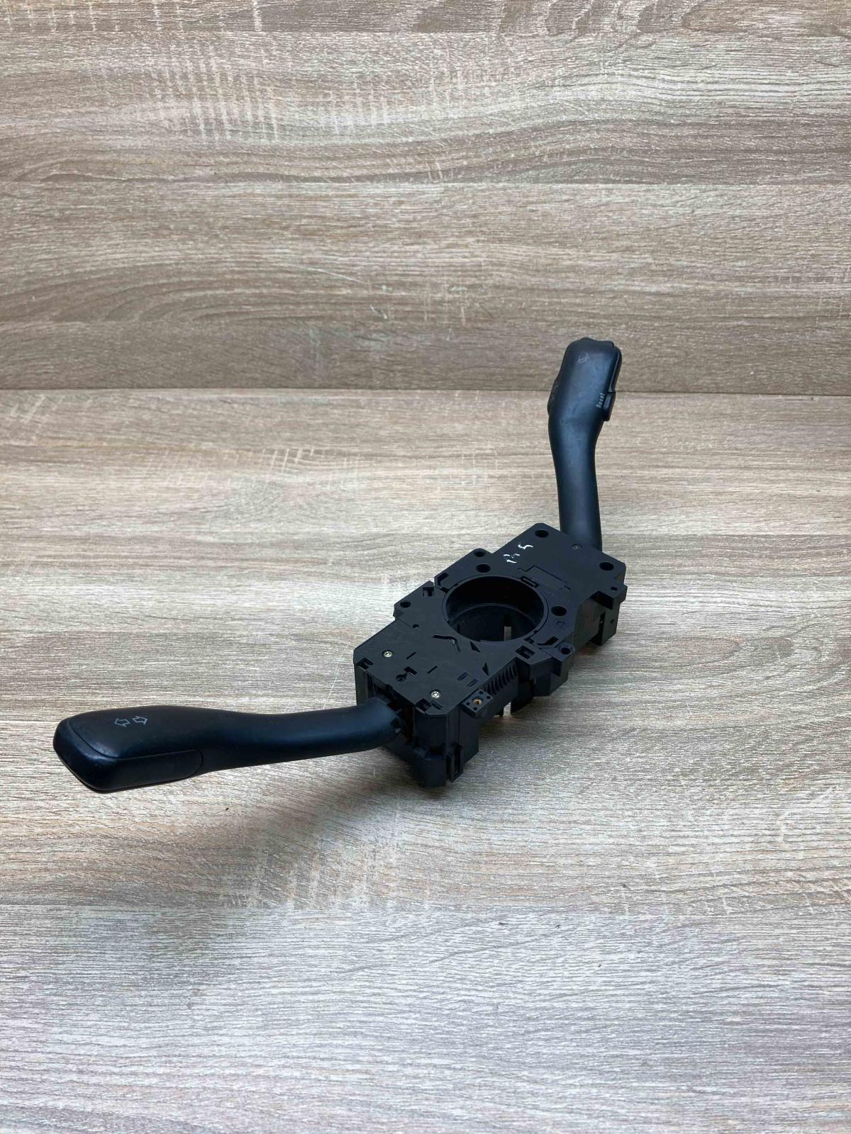 8L0953513   Wiper turn signal indicator stalk/switch Audi A3 S3 8L