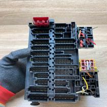 7M0937025D 357937039  Fuse module Seat Alhambra (Mk1)