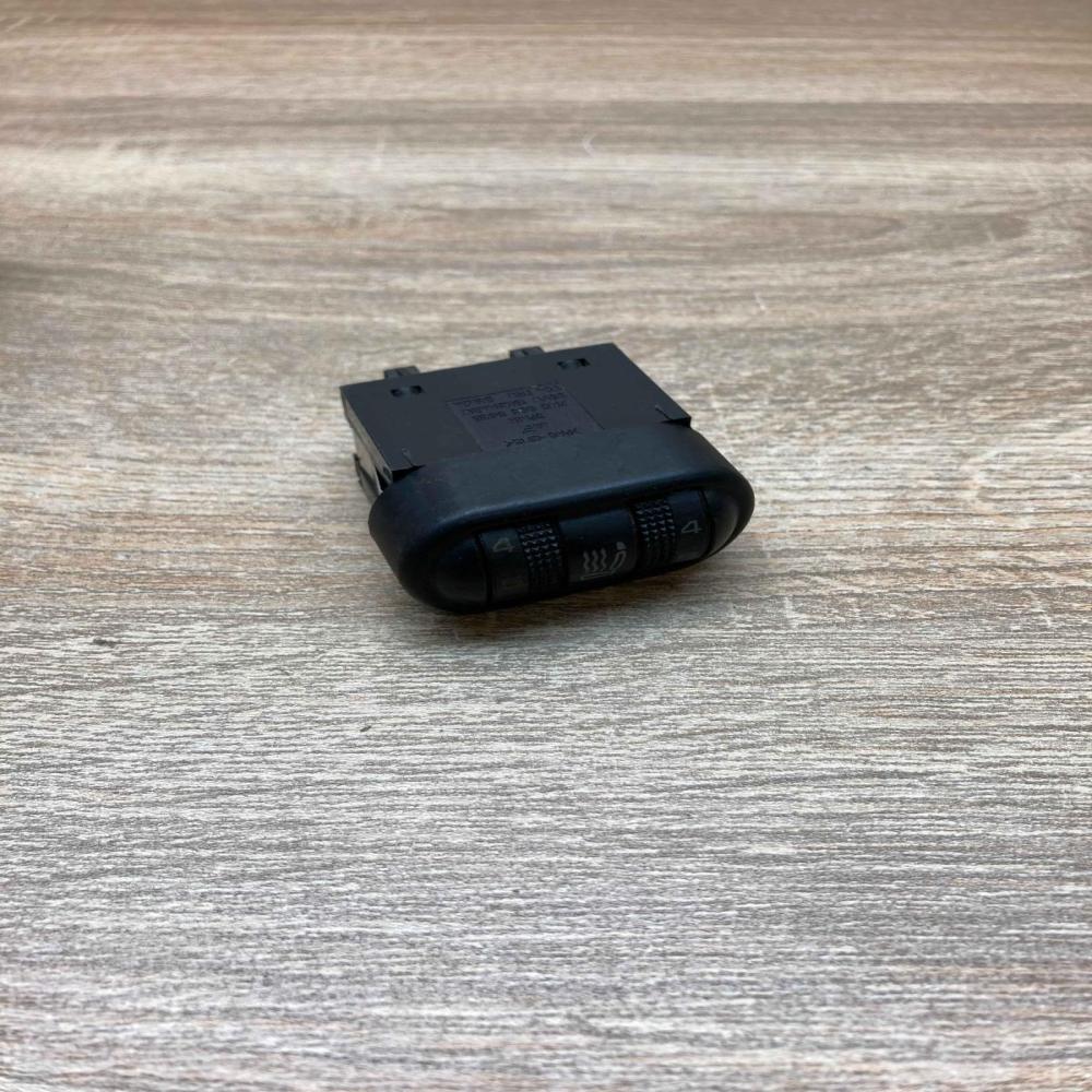 7M0963563B   Seat heating switch Ford Galaxy