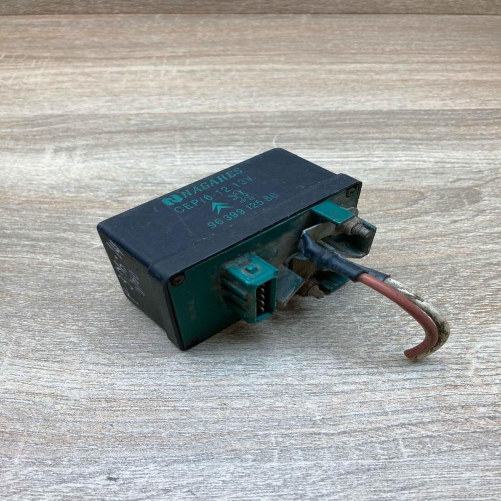 9639912580   Glow plug pre-heat relay Peugeot 807