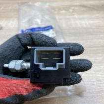 93810 4DRWAQQH 938104DRWAQQH PG4S1 Brake pedal sensor switch Hyundai i30