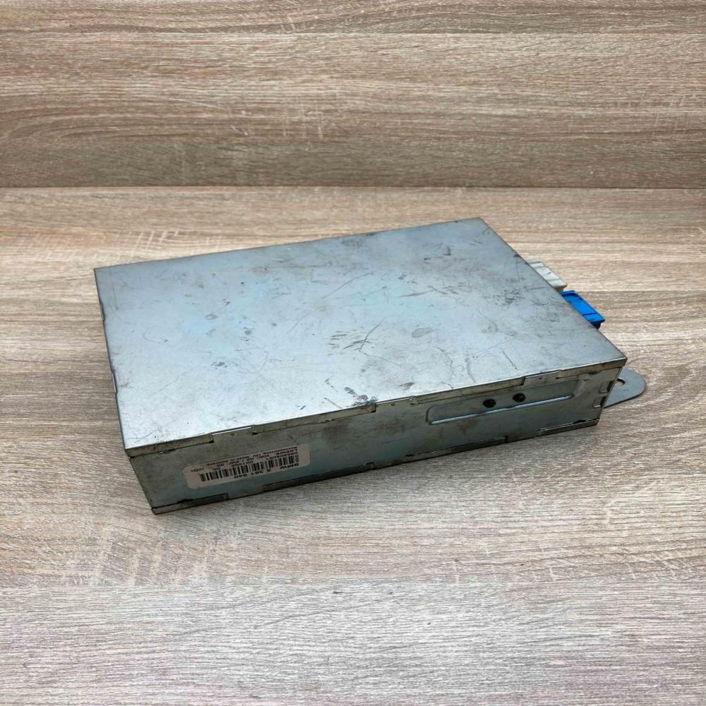 8381940   Video control module BMW 5 E39